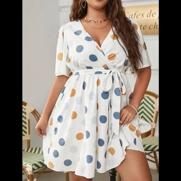 Boho Plus Size Polk Dot Butterfly Sleeve Mini Dress - Picture 1 of 9